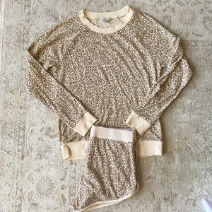 AE Lounge/Pajama Set